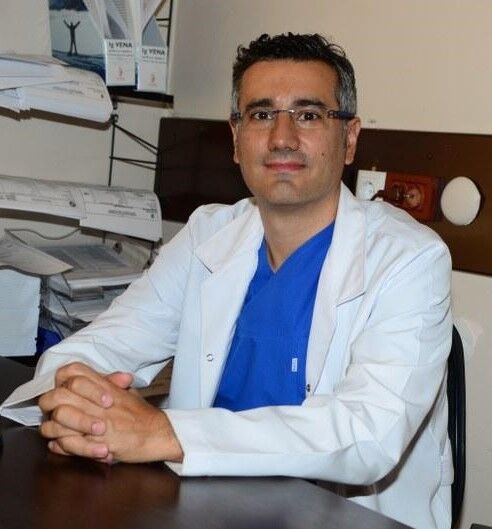 Γιατρός ρευματολόγος Ali Louka